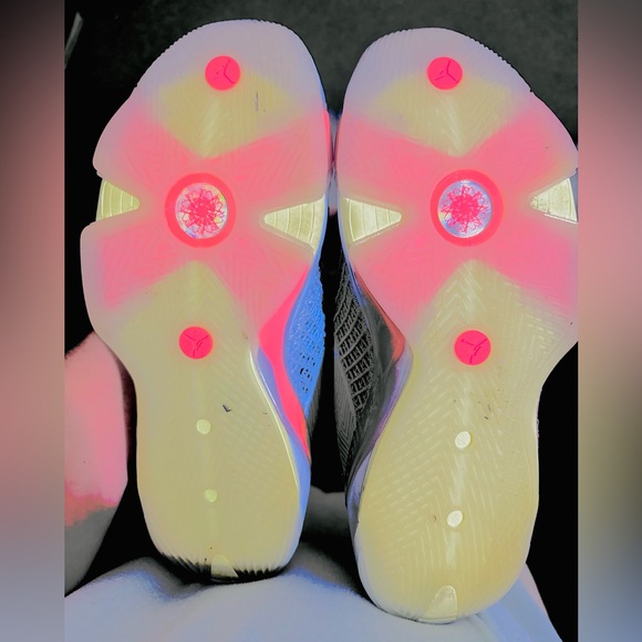 Jordan 38 fadeaway retro Jordan - Picture 5 of 5